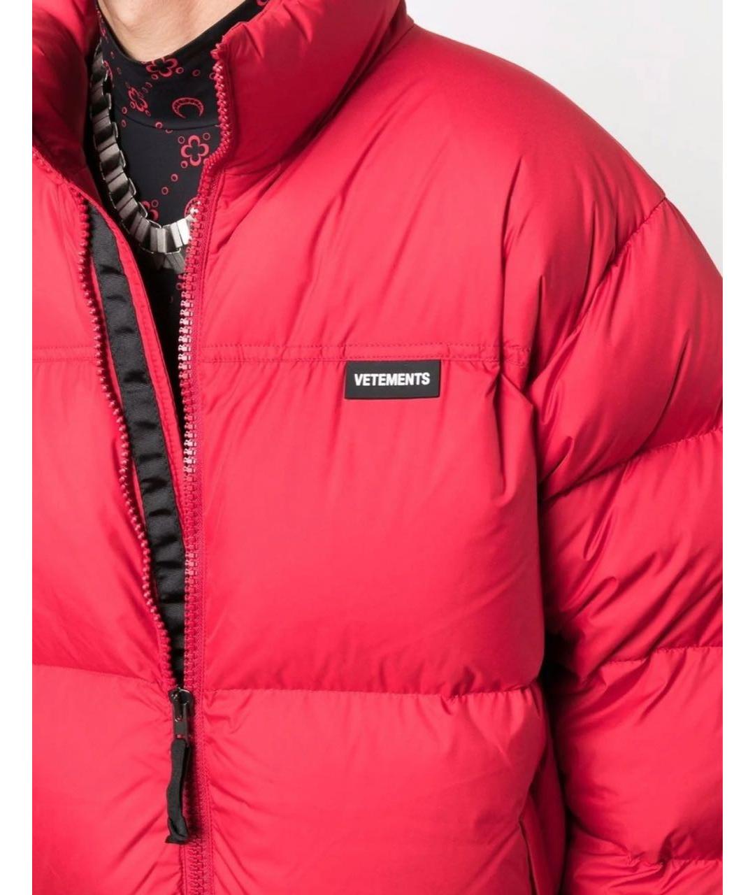 Куртки VETEMENTS для женщин купить за 100000 руб, арт. 765306 ...